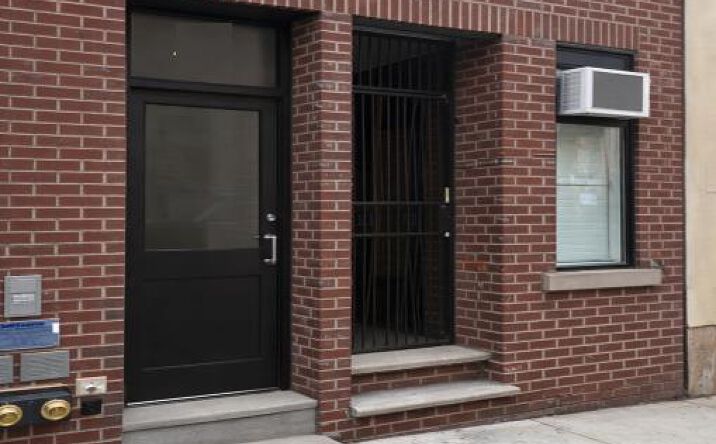 Pictures of Retail property located at 654 East 12th Street, New York, NY 10009 for lease - image #1