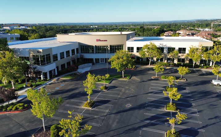 Pictures of Office property located at 1075 Creekside Ridge Drive, Roseville, CA 95678-3502 for lease - image #1