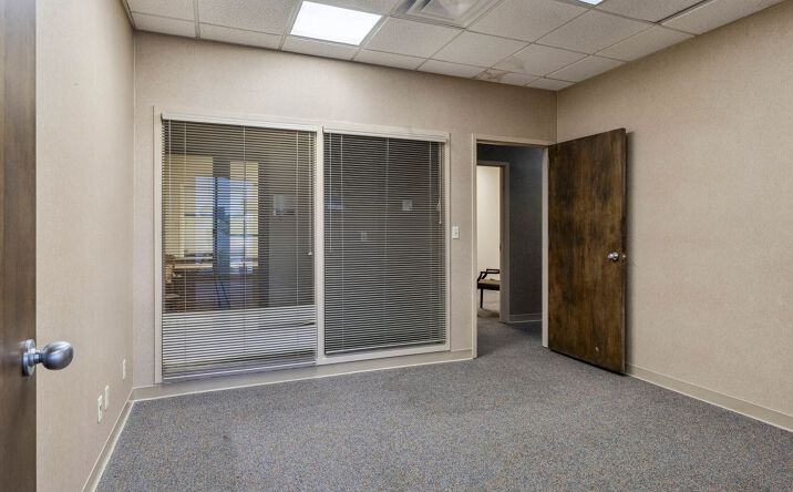 Pictures of Retail, Office property located at 840 State St, Bristol, TN 37620 for lease - image #1