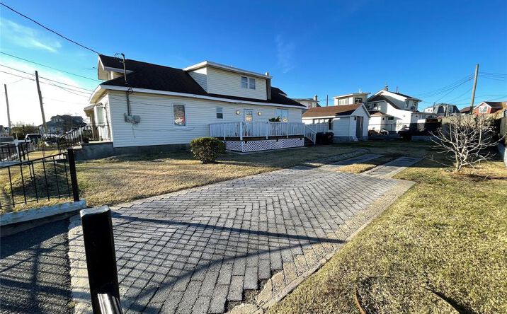 Pictures of Office property located at 10 3rd Street, Rosedale, NY 11422 for lease - image #1