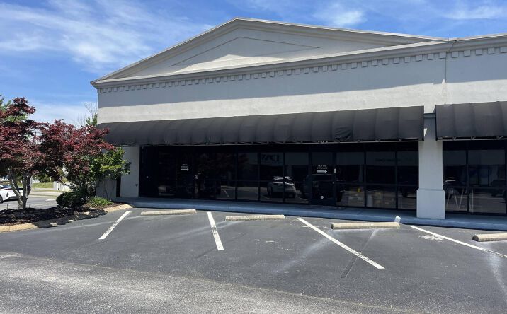 Pictures of Office property located at 6872 MCCUTCHEON RD, CHATTANOOGA, TN 37421-5705 for lease - image #1