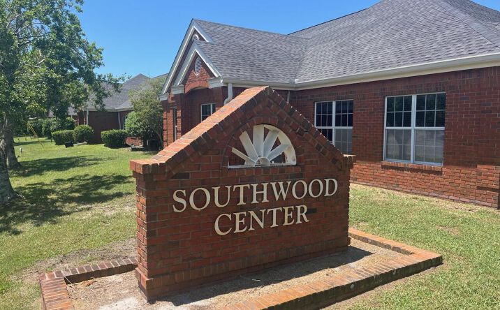 Pictures of Office property located at 2405 Jenks Avenue, Panama City, FL 32405 for lease - image #1