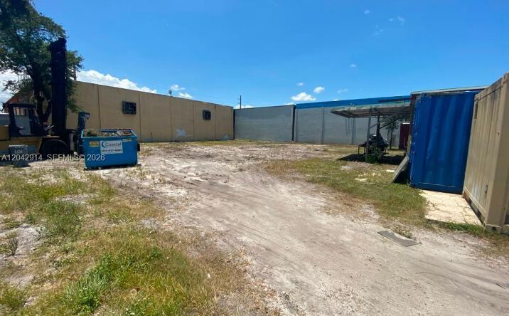 Pictures of Industrial property located at 3367 NW 68th St, Miami, FL 33147 for lease - image #1