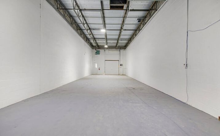 Pictures of Industrial property located at 2211 Hubbard Avenue, Decatur, IL 62526 for lease - image #1