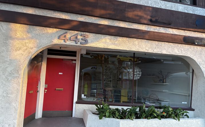 Pictures of Retail, Office, Industrial property located at 443 South Victory Boulevard, Burbank, CA 91502 for lease - image #1