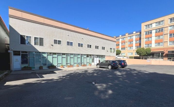 Pictures of Office property located at 3401 RAINIER AVE S, SEATTLE, WA 98144 for lease - image #1