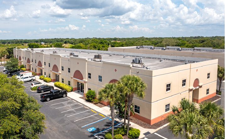 Pictures of Office property located at 6301 PORTER RD, SARASOTA, FL 34240 for lease - image #1