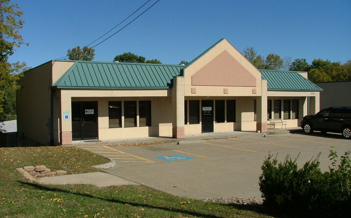Pictures of Office, Industrial property located at 3725 GENE FIELD RD, SAINT JOSEPH, MO 64506 for lease - image #1