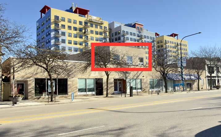 Pictures of Office property located at 5531 N BROADWAY ST, CHICAGO, IL 60640 for lease - image #1