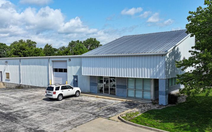 Pictures of Industrial, Office property located at 893 N Jan-Mar Court, Olathe, KS 66061-3693 for lease - image #1