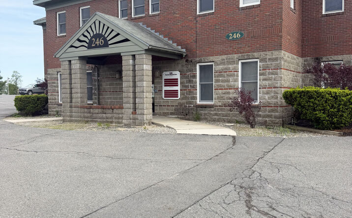 Pictures of Office property located at 246 Kennedy Memorial Drive, Waterville, ME 04901-4556 for lease - image #1