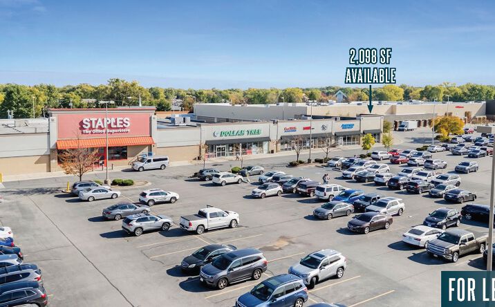 Pictures of Retail property located at 7951 Calumet Avenue, Munster, IN 46321 for lease - image #1