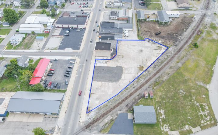 Pictures of Land property located at 1553 Broad Street, New Castle, IN 47362 for lease - image #1