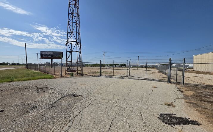 Pictures of Land property located at 4901 South Danville Drive, Abilene, TX 79602 for lease - image #1