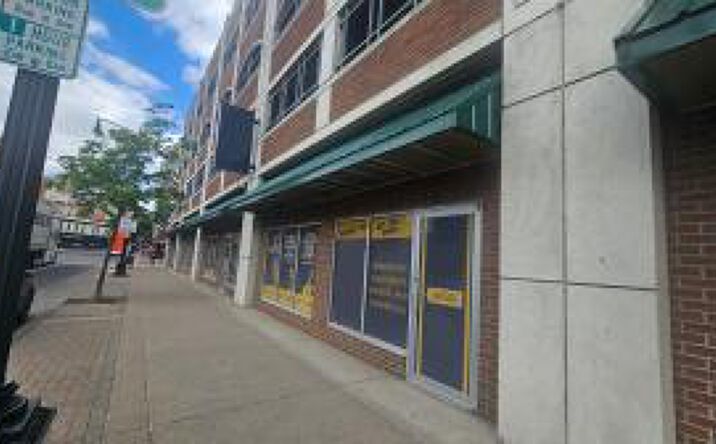 Pictures of Restaurant, Retail, Office property located at 309 4th St S, La Crosse, WI 54601 for lease - image #1