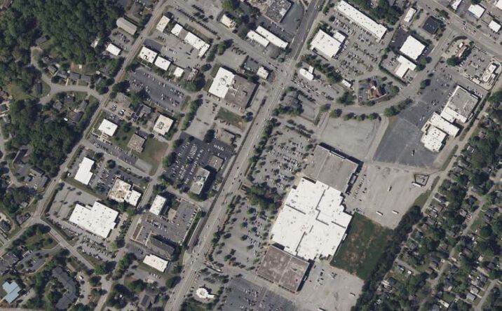 Pictures of Land property located at 121 Edgeworth St, Greenville, SC 29607 for lease - image #1