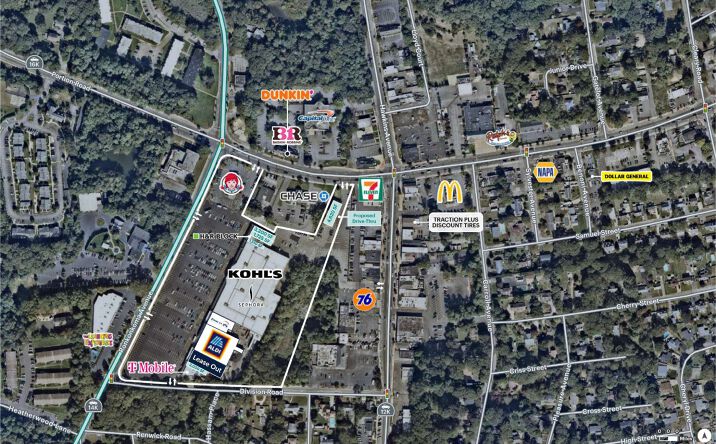 Pictures of Retail property located at 106-165 Ronkonkoma Ave, Lake Ronkonkoma, NY 11779 for lease - image #1