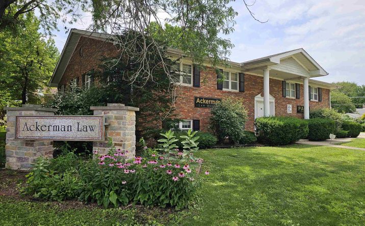 Pictures of Office property located at 2601 S 5TH Street, Springfield, IL 62703 for lease - image #1