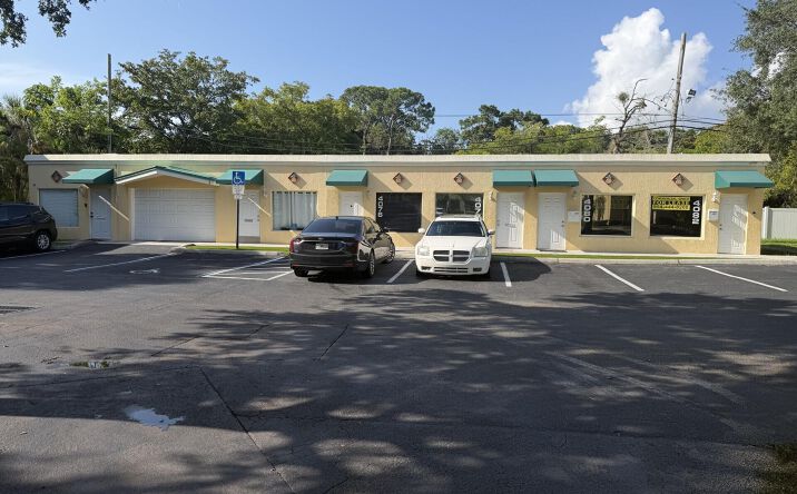 Pictures of Office, Retail, Special Purpose property located at 4074 W Broward Boulevard, Plantation, FL 33317 for lease - image #1