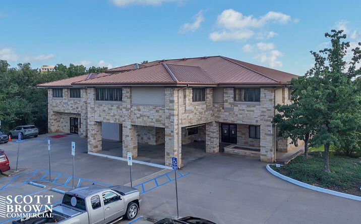 Pictures of Office property located at 3200 COLORADO BLVD, DENTON, TX 76210-6874 for lease - image #1