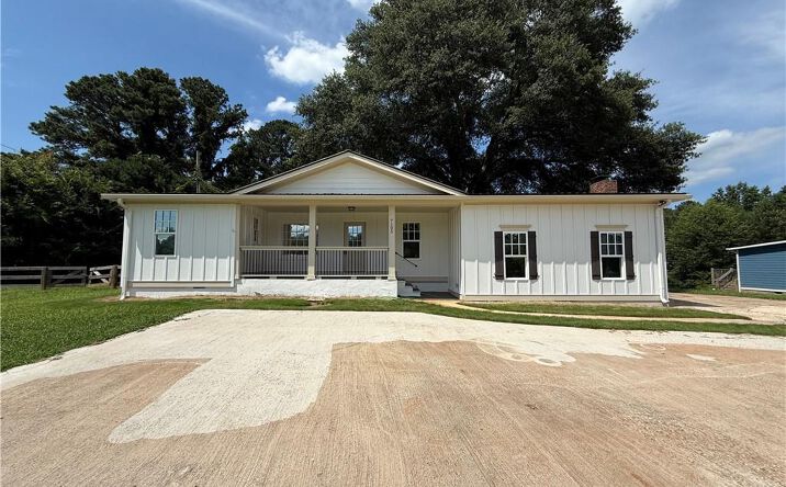 Pictures of Office, Industrial property located at 7105 Highway 92, Woodstock, GA 30189 for lease - image #1