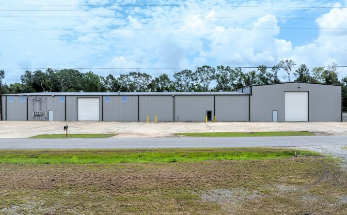 Pictures of Industrial property located at 211 Diesel Dr, Scott, LA 70583 for lease - image #1