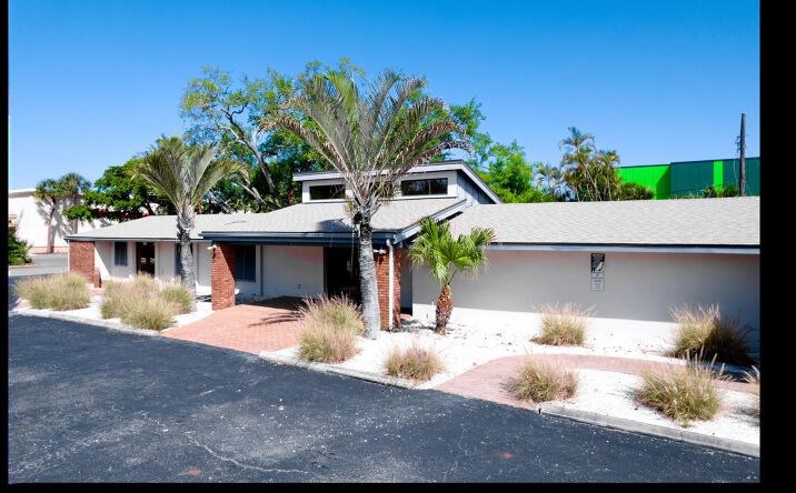 Pictures of Office property located at 4110 Manatee Avenue West, Bradenton, FL 34205 for lease - image #1