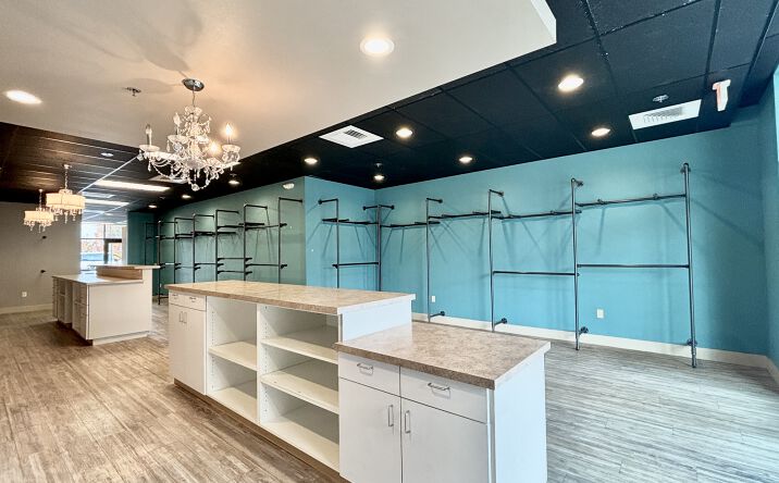 Pictures of Retail, Office property located at 1127 Broadway Street Northeast, Salem, OR 97302 for lease - image #1