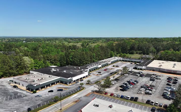 Pictures of Retail property located at 2110 McGee Road, Snellville, GA 30078 for lease - image #1