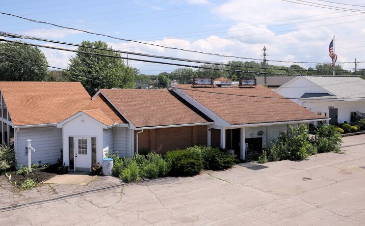 Pictures of Retail, Office property located at 7015 Center Street, Mentor, OH 44060 for lease - image #1