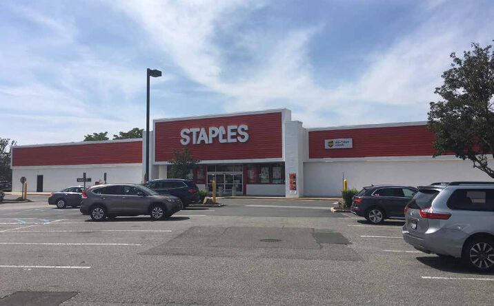 Pictures of Retail property located at 84 Jericho Turnpike, Jericho, NY 11753 for lease - image #1