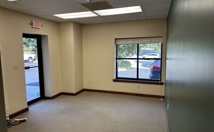 Pictures of Office property located at 800 E. Washington St., Greenville, SC 29601 for lease - image #1