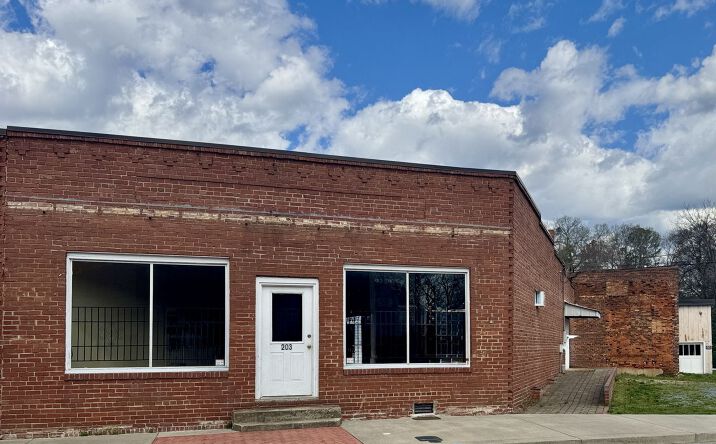 Pictures of Retail property located at 201 - 203 E Union St, Marshville, NC 28103 for lease - image #1