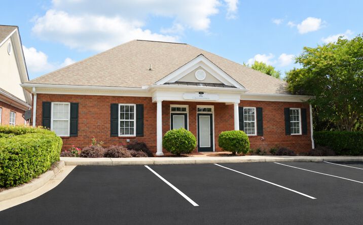 Pictures of Retail, Office property located at 4994 Lower Roswell Road, Marietta, GA 30068 for lease - image #1