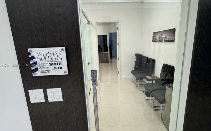 Pictures of Office property located at 20200 W Dixie Hwy G01 Hwy, Miami, FL 33180 for lease - image #1