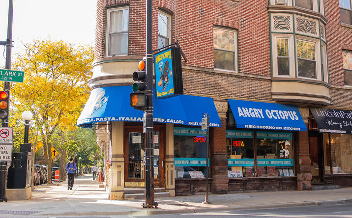 Pictures of Restaurant property located at 2100 N Clark Street, Chicago, IL 60614 for lease - image #1