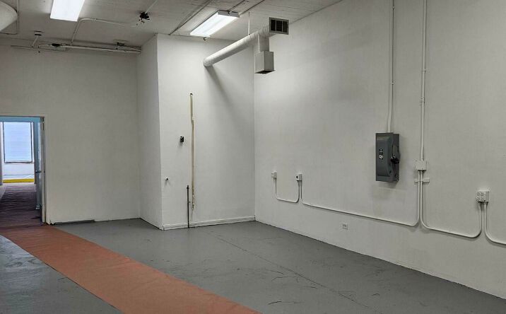 Pictures of Retail, Office, Industrial property located at 617-A Grove Street, Evanston, IL 60201 for lease - image #1