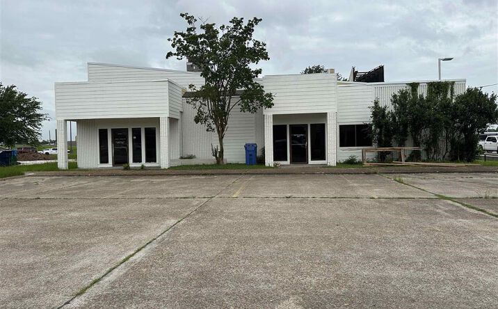 Pictures of Office property located at 1528 Prien Lake Road E 2, Lake Charles, LA 70601 for lease - image #1