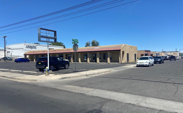 Pictures of Office property located at 900 N SULLIVAN Avenue, Farmington, NM 87401 for lease - image #1