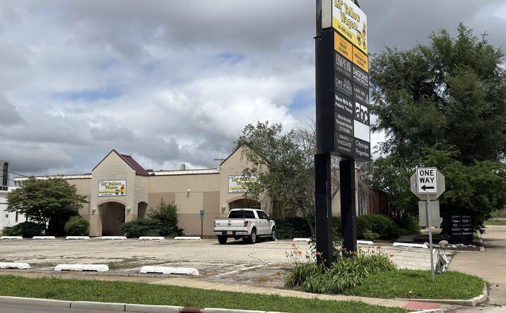 Pictures of Office, Retail, Industrial property located at 2160 S 6TH Street #C, Springfield, IL 62703 for lease - image #1
