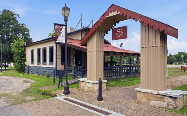Pictures of Retail property located at 110 Clepper Street, Magnolia, TX 77355 for lease - image #1