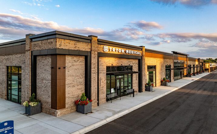 Pictures of Retail, Office property located at 10635 Park Rd, Charlotte, NC 28210 for lease - image #1