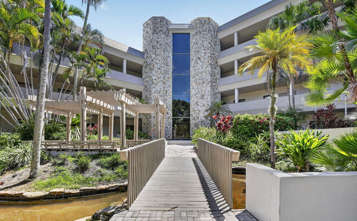 Pictures of Office, Land, Retail property located at 2699 Stirling Road # C202, Hollywood, FL 33312 for lease - image #1