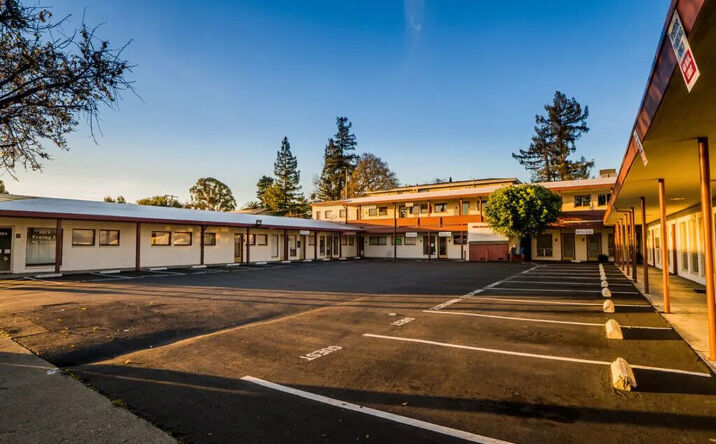 Pictures of Retail, Office property located at 648 El Camino Real, Redwood City, CA 94063 for lease - image #1