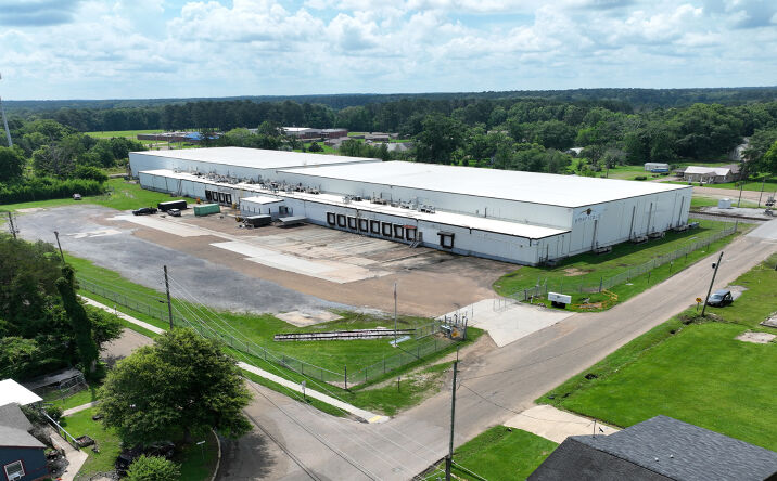 Pictures of Retail, Industrial property located at 201 South 1st Avenue, Forest, MS 39074 for lease - image #1