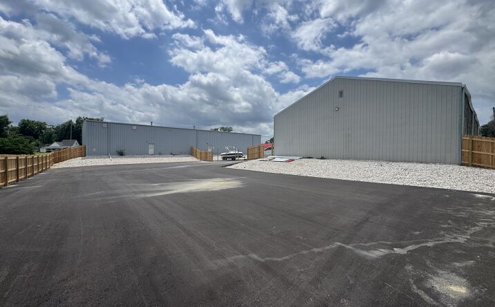 Pictures of Special Purpose property located at 230 E North Ave Suite D, Belton, MO 64012 for lease - image #1