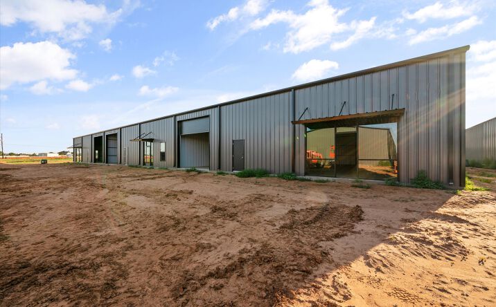 Pictures of Retail, Office, Industrial property located at 16012 County Road 2100, Lubbock, TX 79423 for lease - image #1