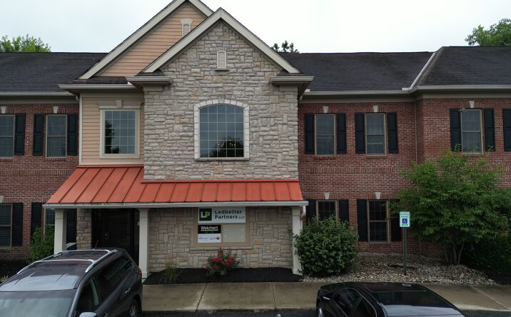 Pictures of Office property located at 5078 Wooster Road, Cincinnati, OH 45226 for lease - image #1