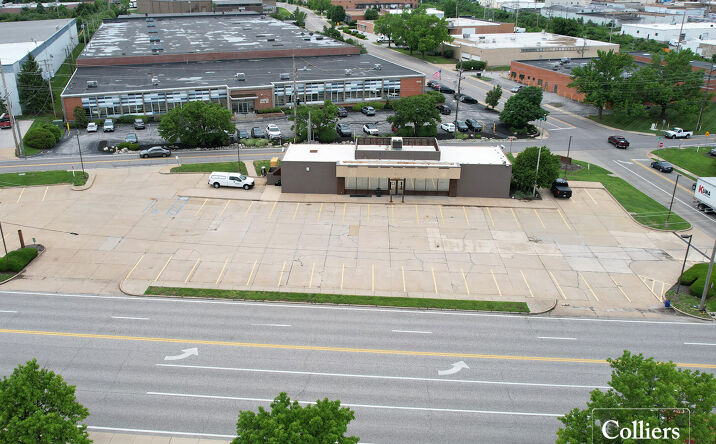 Pictures of Retail property located at 1333 Ashby Road, St. Louis, MO 63132 for lease - image #1