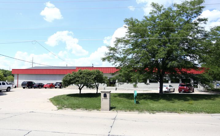 Pictures of Office, Industrial property located at 1014 SE Lorenz Drive, Ankeny, IA 50021-3945 for lease - image #1